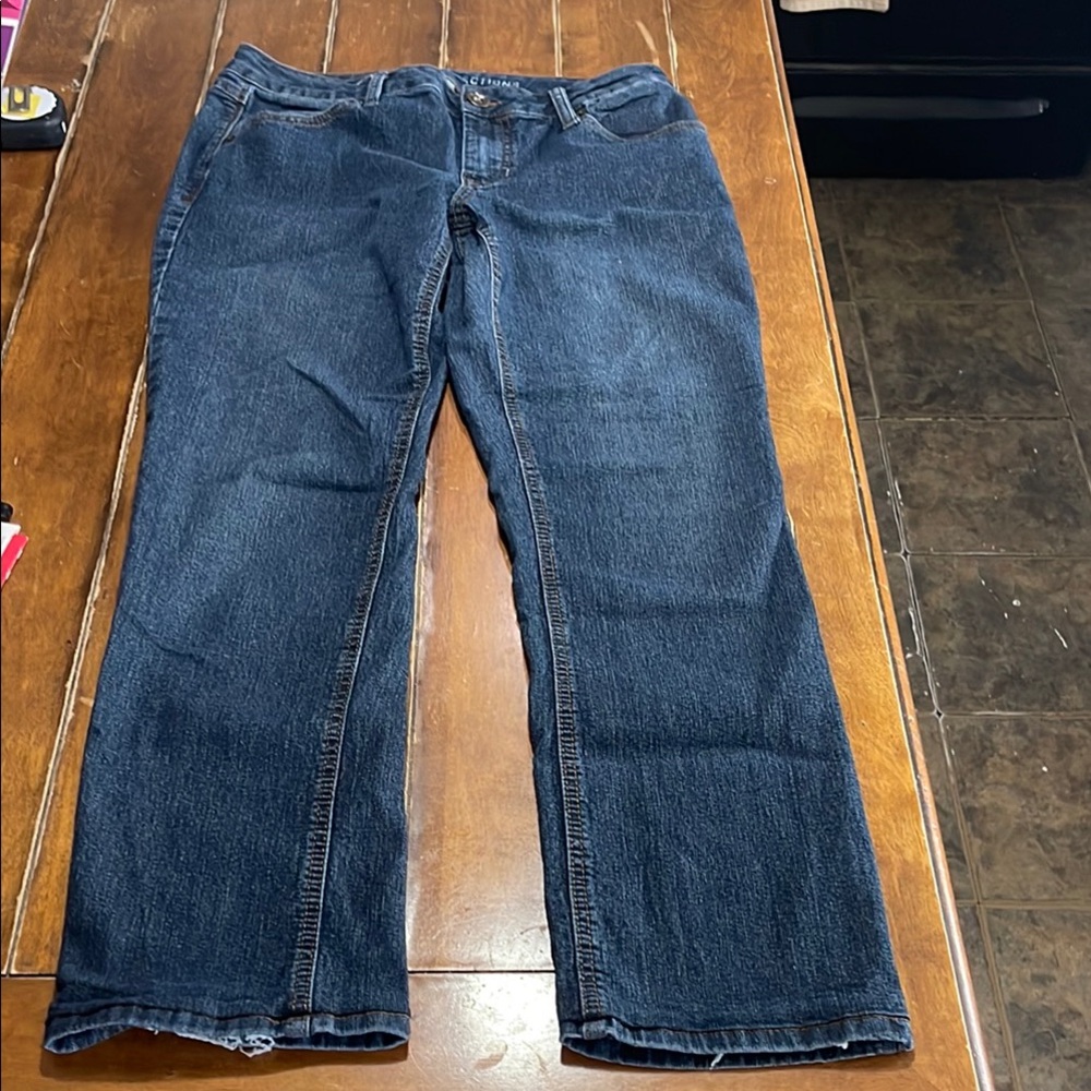 Natural Reflections Blue Straight Leg Jeans
Size 8A